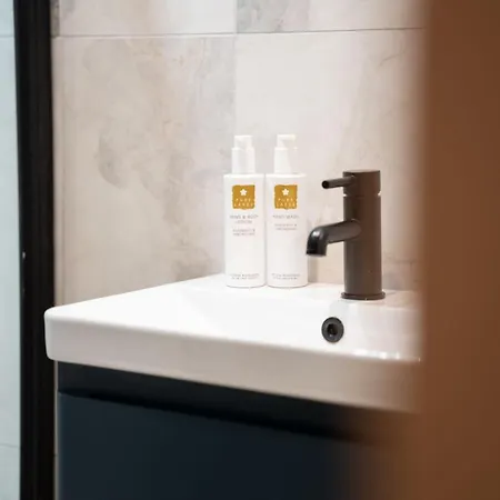 Gem: Parking Balcony Scenic Views * Ambleside