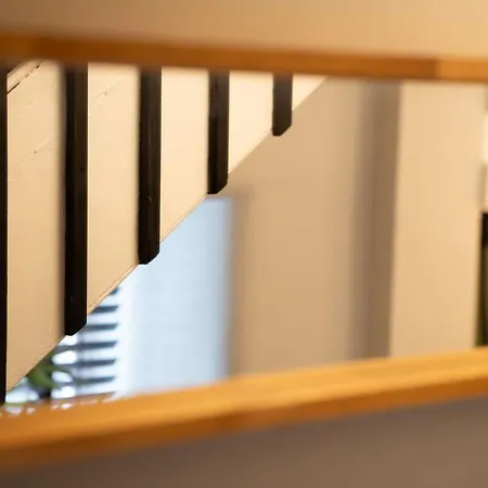 公寓 Gem: Parking Balcony Scenic Views