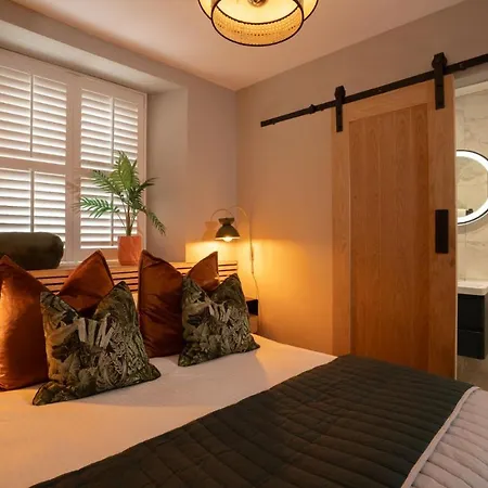 Διαμέρισμα Gem: Parking Balcony Scenic Views