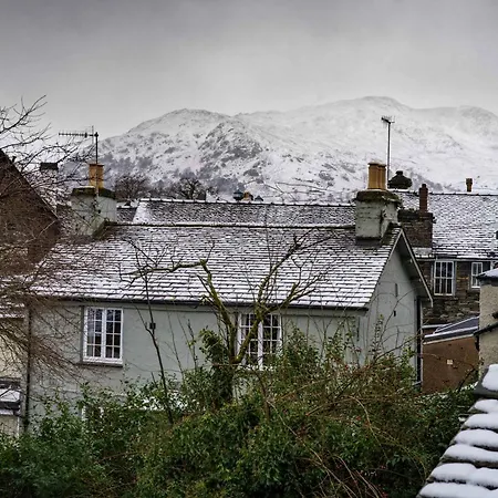 Gem: Parking Balcony Scenic Views *